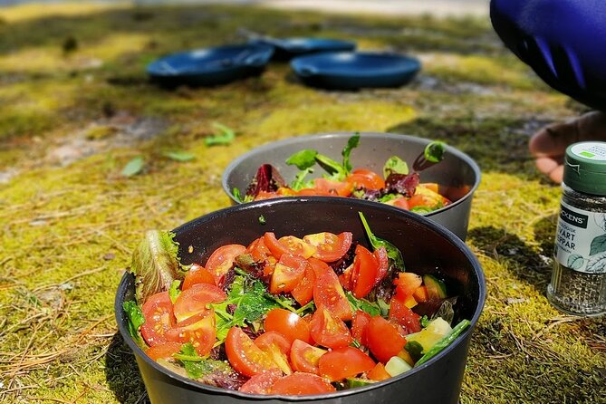 2-Day Kayak Tour in the Stockholm Archipelago - Fire-cooked dinner and an evening by the shore
