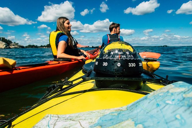 2-day kayaking adventure around Vaxholm in Stockholm Archipelago - self guided - Choosing a camp beside the water