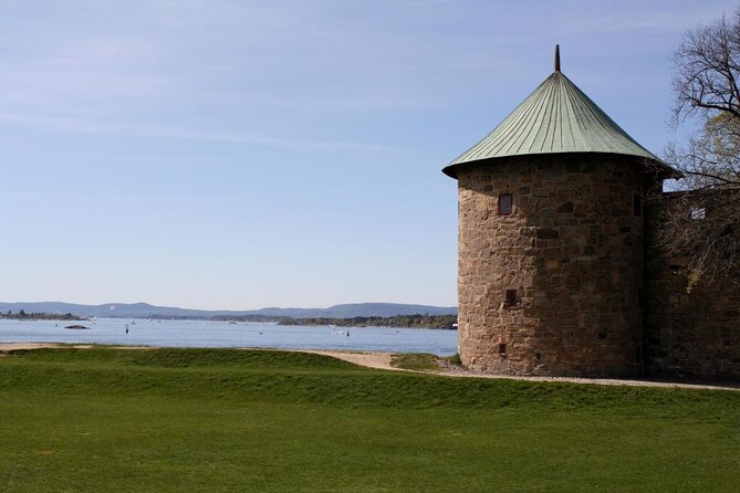2- hour kayak trip on the Oslo Fjord - Why paddle Oslo instead of only seeing it from land