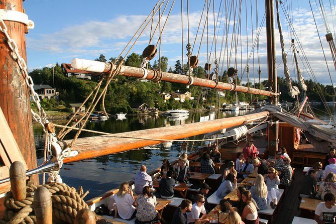 2-Hour Oslo Fjord Sightseeing Cruise by Sailing Ship - The optional Bygdøy connection in winter