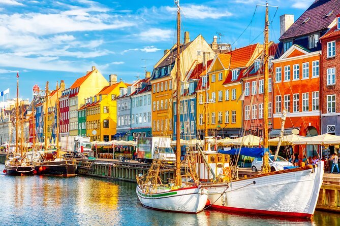 2-Hour Walking Introduction to Copenhagen and its Main Sights - Christian IV’s harbor and the old stock exchange