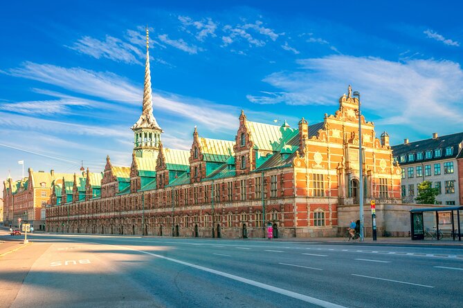 2-Hour Walking Introduction to Copenhagen and its Main Sights - Why the guide makes the difference