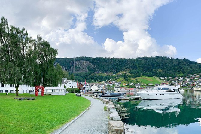 4 Day Bergen - Hardangerfjord private fjord-cruise - Why four days works better than a quick fjord outing