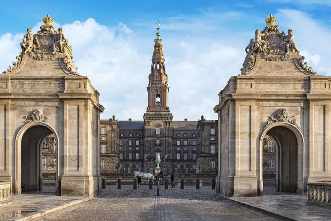 4-Hour Private Hamlet Castle Tour from Copenhagen - The 45-minute train from Copenhagen