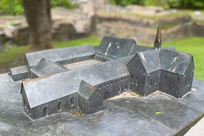4 Hours Island Hopping Tour in Oslo - Meeting the guide at Oslo City Hall