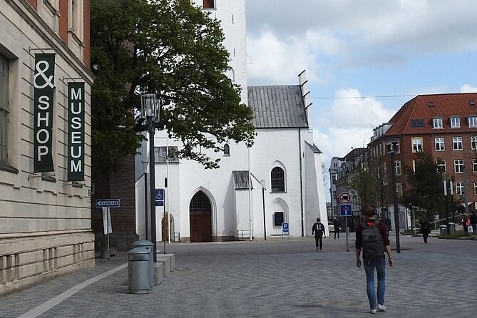 Aalborg Historical Treasures: A Walking Tour - Jomfru Ane Gade: Aalborg After Dark
