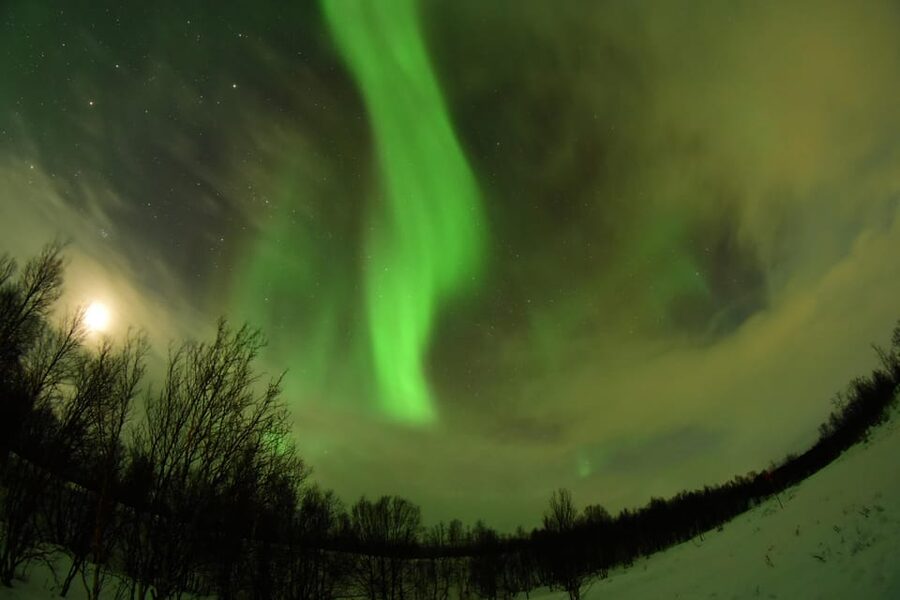 Abisko: Aurora Chasing with Snowmobiles - Why a snowmobile is a smart way to chase the aurora
