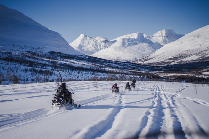 Adventure Snowmobile Safari - Who will enjoy this most?