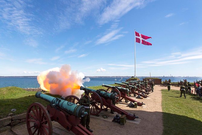 Afternoon Hamlet Castle Tour to a UNESCO World Heritage Site. - Fredensborg Palace and the meaning of Peace Palace
