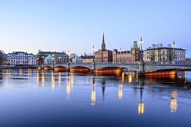 Airport Transfer: Airport ARN to Stockholm by Business Car - From Arlanda arrivals to your Stockholm address