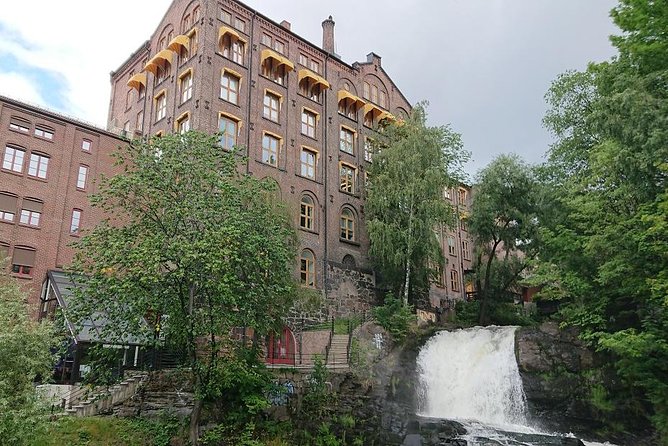 Akerselva River Meander: A Self-Guided Audio Tour - Street art along the Akerselva