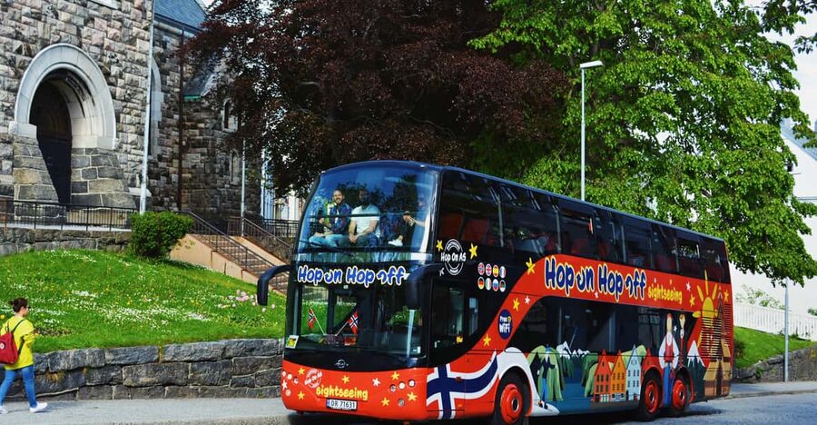 Ålesund: 1-Day Hop-On Hop-Off Sightseeing Bus Ticket - Why the bus makes sense in Ålesund