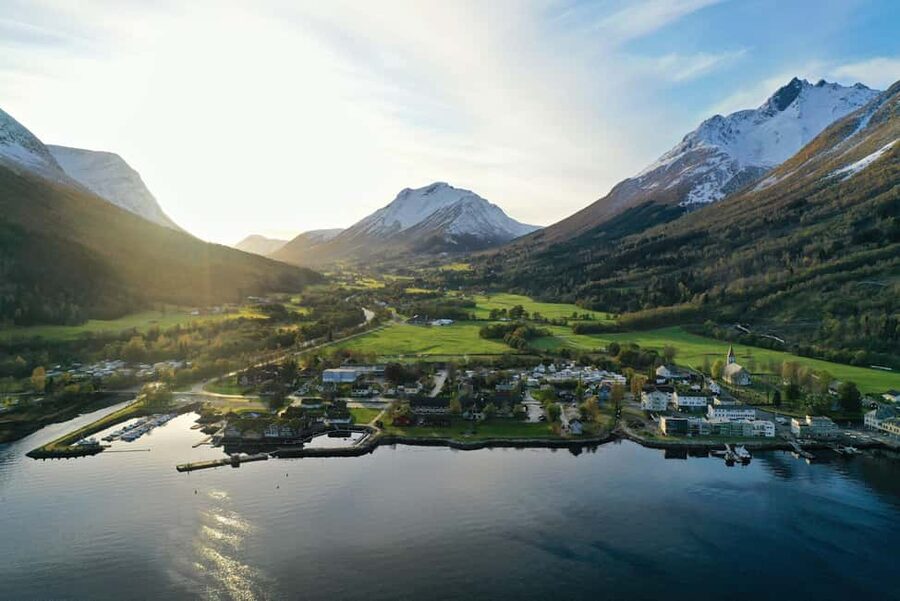 Ålesund: Fjord Tour with Lunch on MS Bruvik - Who should book the MS Bruvik cruise?