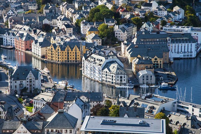 Alesund Shore Excursion: The Ultimate Sightseeing Tour - Is $143.97 a fair price?
