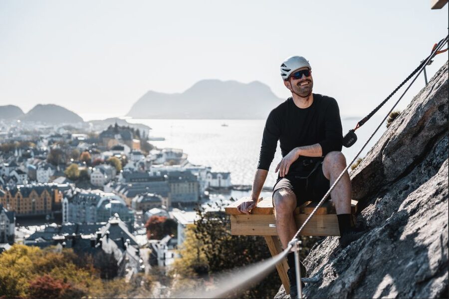 Ålesund: Via Ferrata tour - The Easier Upper Section and Fjellstua