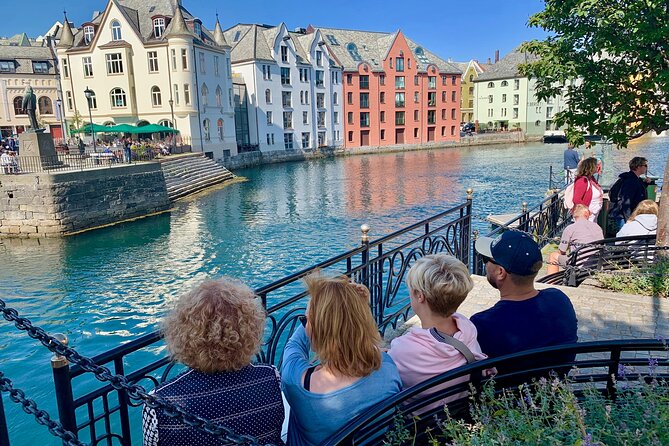 All Alesund Highlights in one tour - Sunnmøre Museum: everyday life from the Middle Ages onward