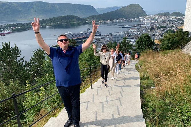 Amazing city walk in Ålesund - What the small group means for you