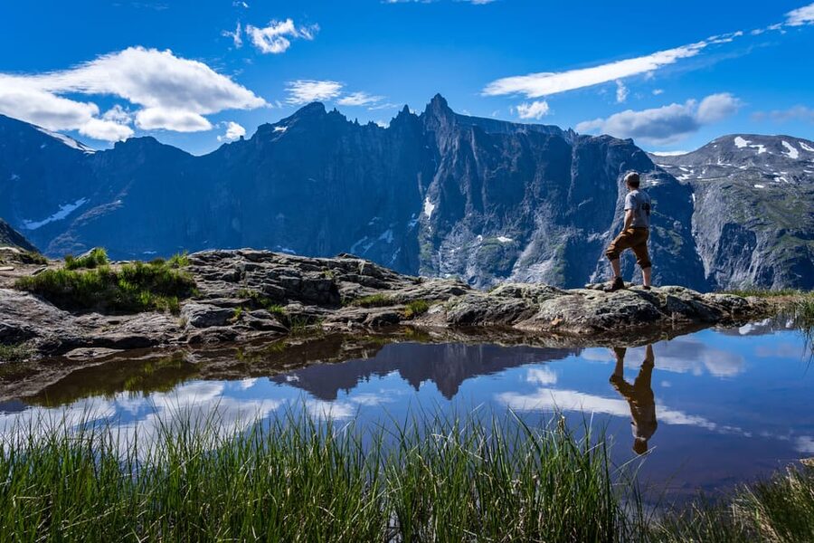 Andalsnes: Bike & Hike Adventure to Litlefjellet Summit - Who will enjoy this active half-day?