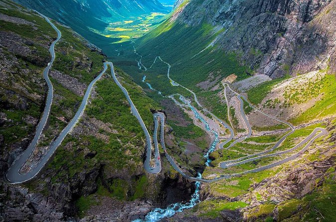 Andalsnes Shore Excursion: the Troll Road and Troll Wall - Trollstigen Utsiktpunkt and the famous panorama