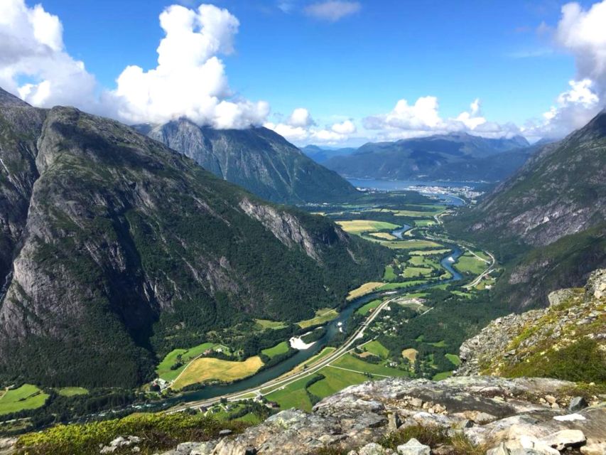 Åndalsnes - Trollstigen & Trollwall Audio Guid Bus Tour - Key points to know before booking
