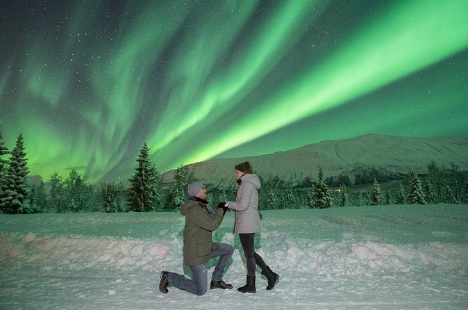 Aurora Safari Chase by big bus, free Photos, toilet onboard - What the itinerary feels like from start to finish
