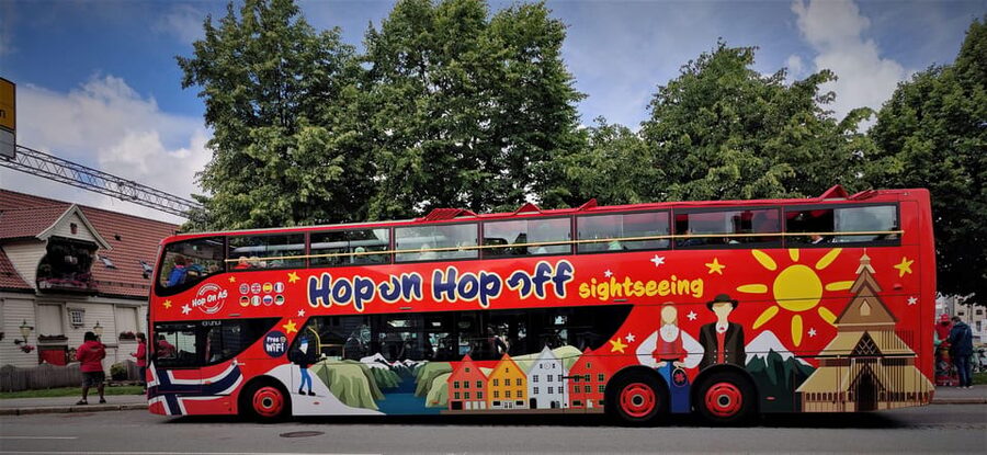 Bergen: 24-Hour Hop-On Hop-Off Bus Ticket - The Fish Market and a practical food stop