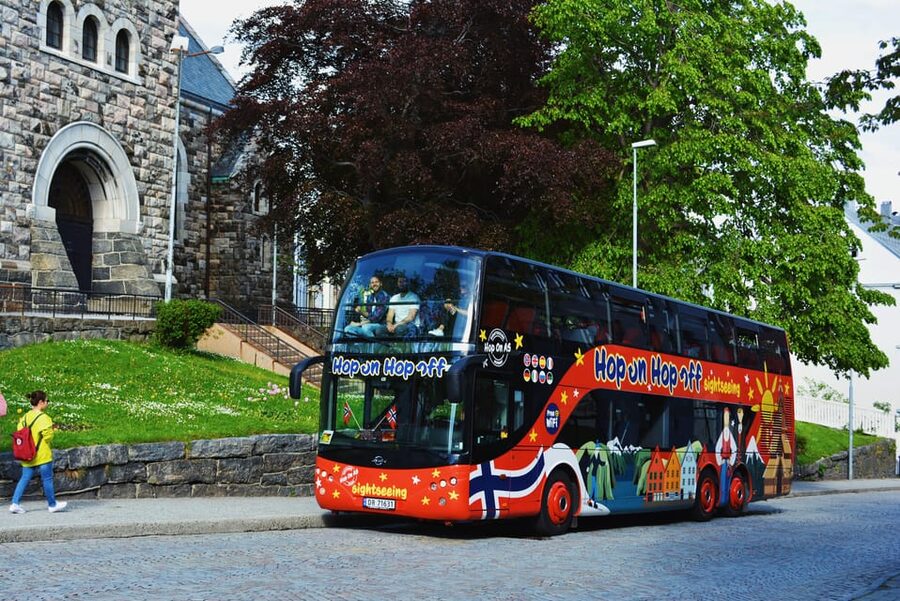 Bergen: 24-Hour Hop-On Hop-Off Bus Ticket - Nygårdsparken and Festplassen
