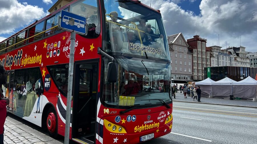 Bergen: 24-Hour Hop-On Hop-Off Bus Ticket - Bergen Aquarium and Mount Fløyen station