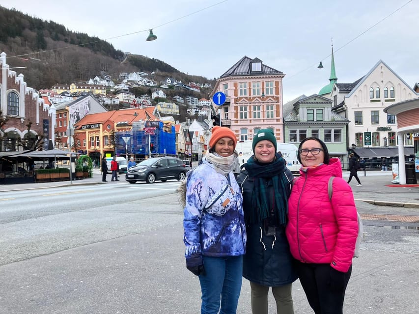 Bergen: Authentic Morning Walking Tour - Practical details that affect your choice