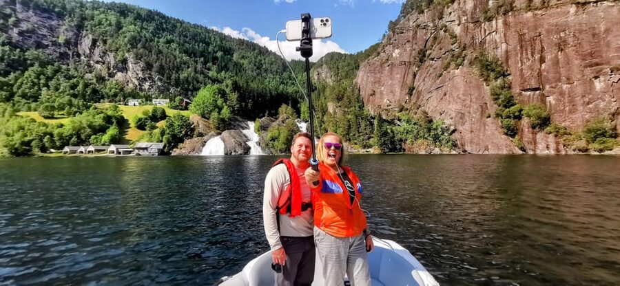 Bergen: Bergen Fjord by Zodiac or Pontoon Boat - Who should book this fjord outing?