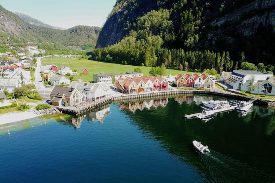 Bergen: Bergen Fjord by Zodiac or Pontoon Boat - What the five-hour fjord route feels like