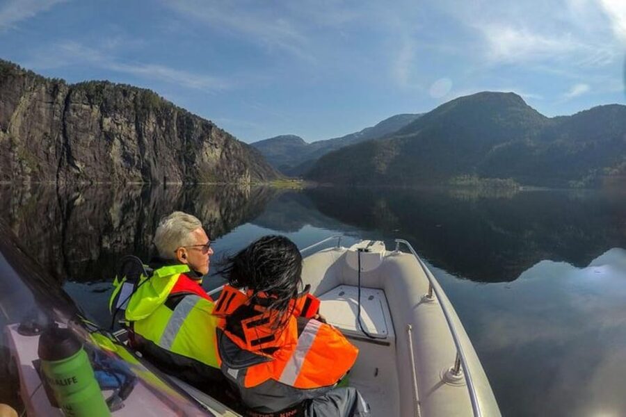 Bergen: Bergen Fjord by Zodiac or Pontoon Boat - Why a private boat changes the day