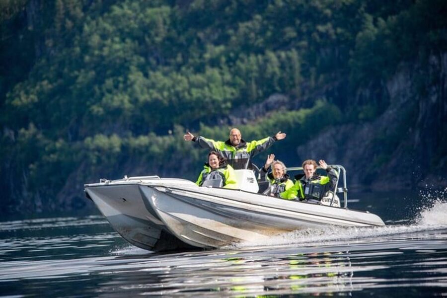 Bergen: Bergen Fjord by Zodiac or Pontoon Boat - Reaching the water from Bergen