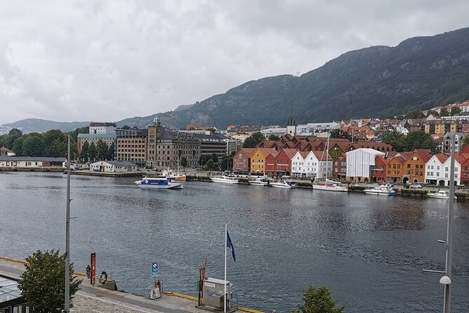 Bergen City Cruise - Nykirken, Murhvelvingen, and the return to Vågen