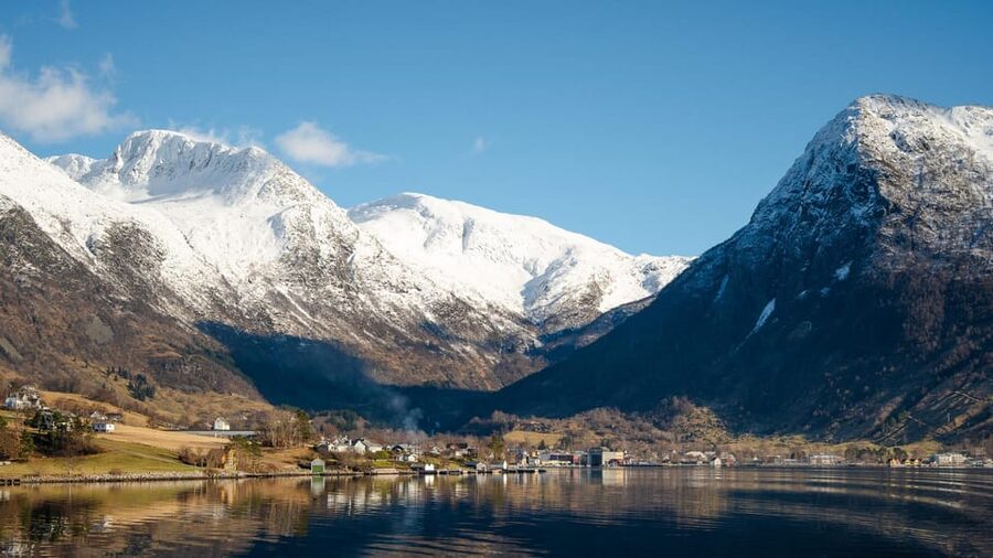 Bergen: Cruise to beautiful Rosendal by the Hardangerfjord - Sjethaug viewpoint for a higher view
