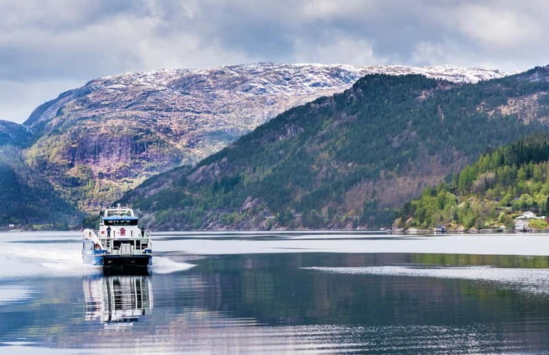 Bergen: Flam Railway, Stegastein and Fjord Cruise Day Tour - Leaving Bergen for Voss