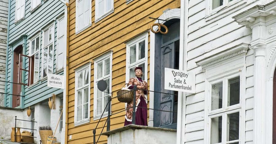 Bergen: Guided Car Tour with Old Bergen Museum & Fantoft … - Bryggen begins the Bergen story