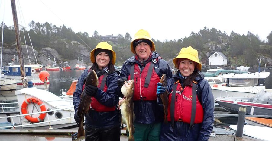 Bergen: Guided Fishing Tour with Outdoor Cooking - From Bergen streets to Syltøy’s open water