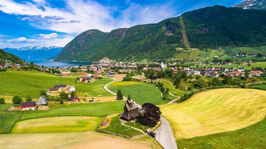 Bergen: Guided Fjord & Glacier Tour to Fjærland - Who will get the most from this tour