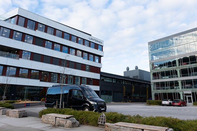 Bergen: Guided Tour by Minibus with Local Guide & Photostops - Nordnesparken and Bergen’s old wooden neighborhoods