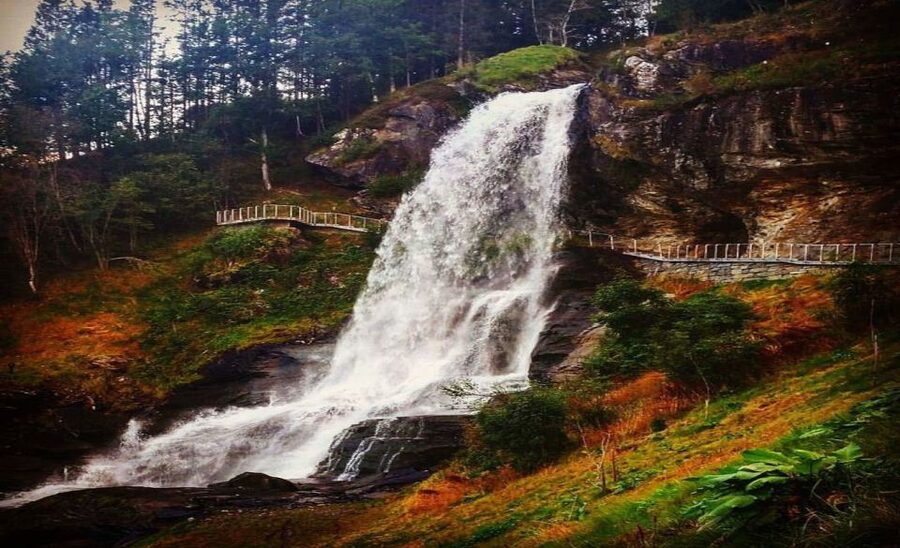 Bergen: Hardangerfjord, Voss Gondola & 3 Great Waterfalls - The ride back to Bergen