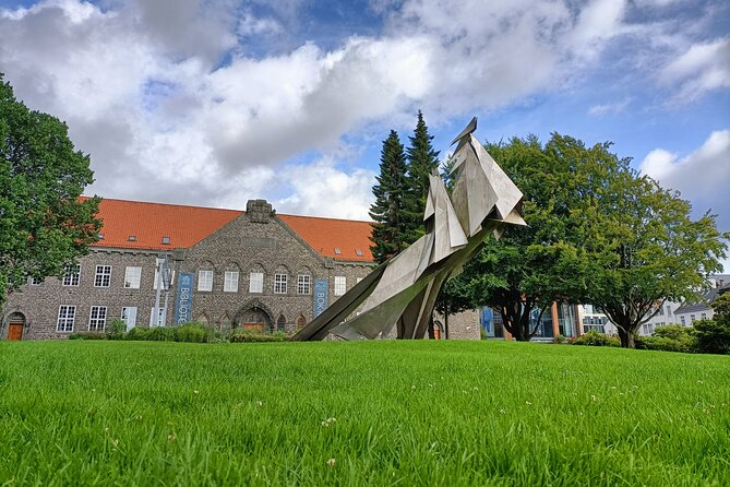 Bergen in Your Pocket: Landmarks and Lore Audio Tour - Bergen’s wartime past near the Gestapomuseet