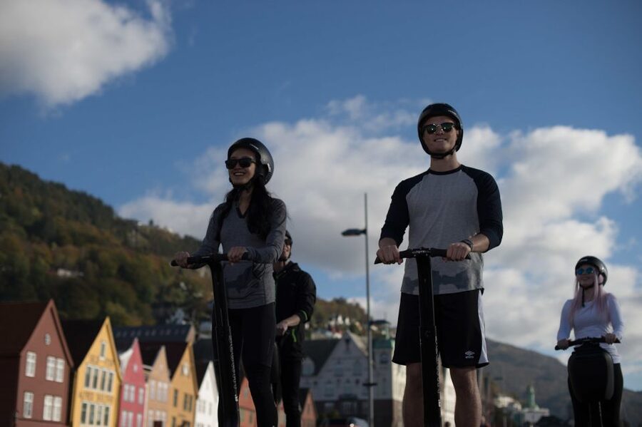 Bergen: Night Segway Tour - Starting at Bontelabo 2 near the cruise terminal