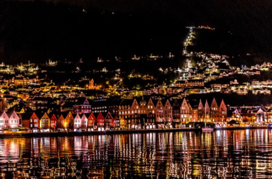 Bergen: Private Guided City Sightseeing Tour - Three hours: enough for highlights, not everything