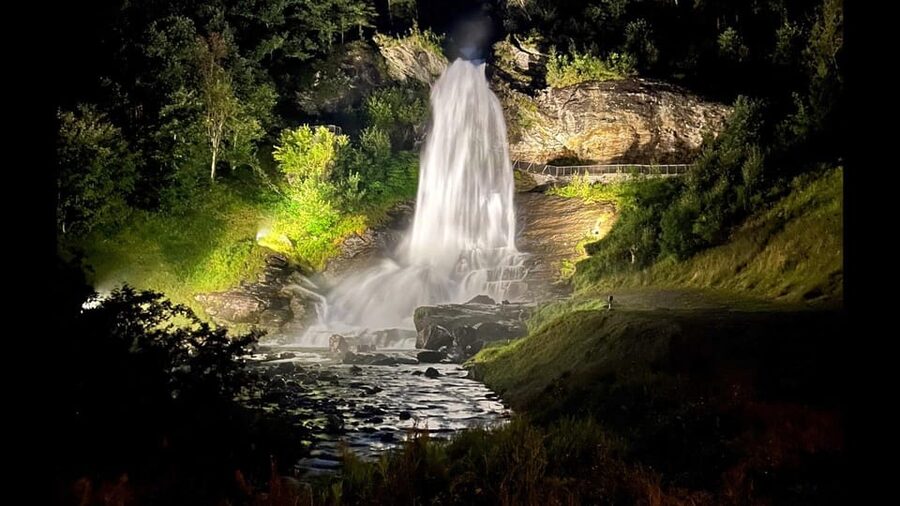 Bergen: Private Waterfalls and Wonders of Fjord Norway - Why this route works as a full day from Bergen