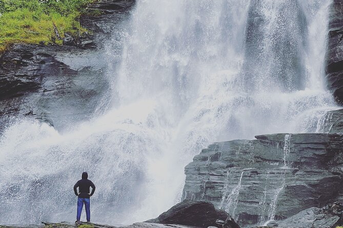Bergen : Private Waterfalls and Wonders Tour in Norway - Crossing Hardangerfjord by bridge and mountain road