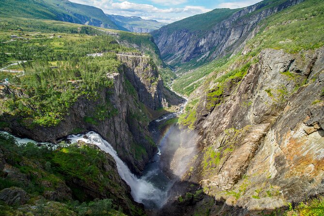 Bergen : Private Waterfalls and Wonders Tour in Norway - Walking behind Steinsdalsfossen