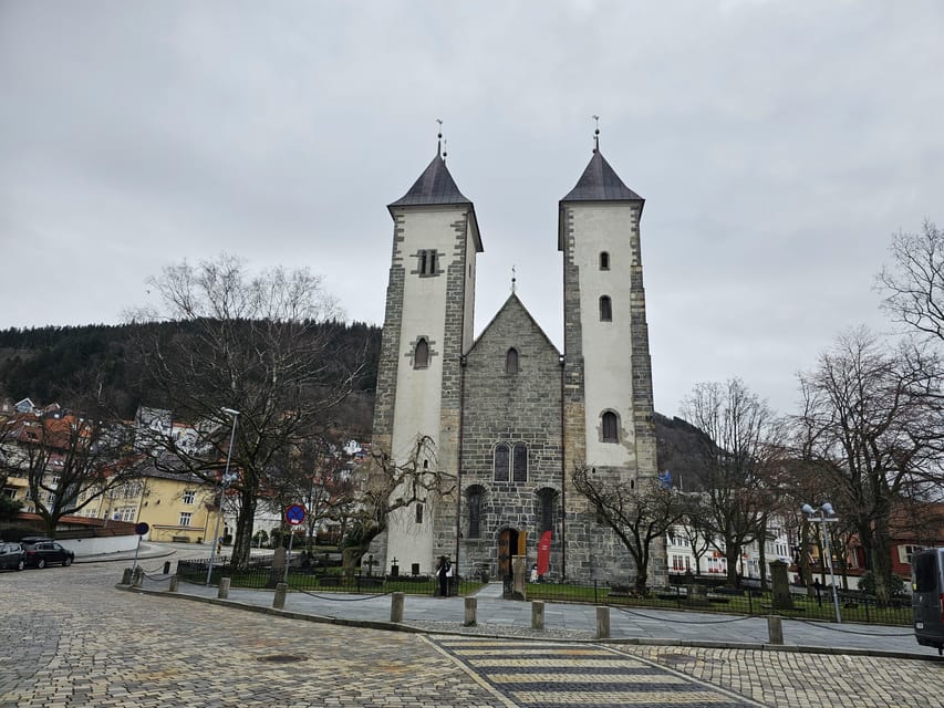 Bergen's Twilight Magic: An Evening Adventure - Who will enjoy this walk most