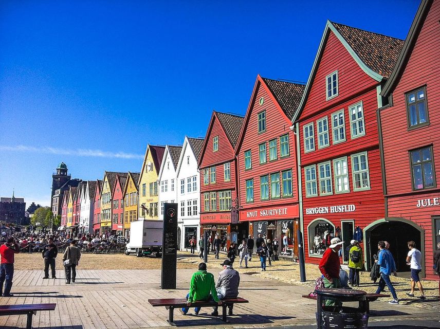 Bergen: Sightseeing Cruise of Bergen's Historic Landmarks - What the one-hour timing means