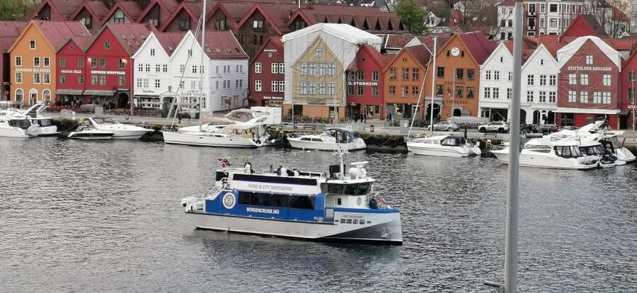 Bergen: Sightseeing Cruise of Bergen's Historic Landmarks - Bryggen and the city’s trading past